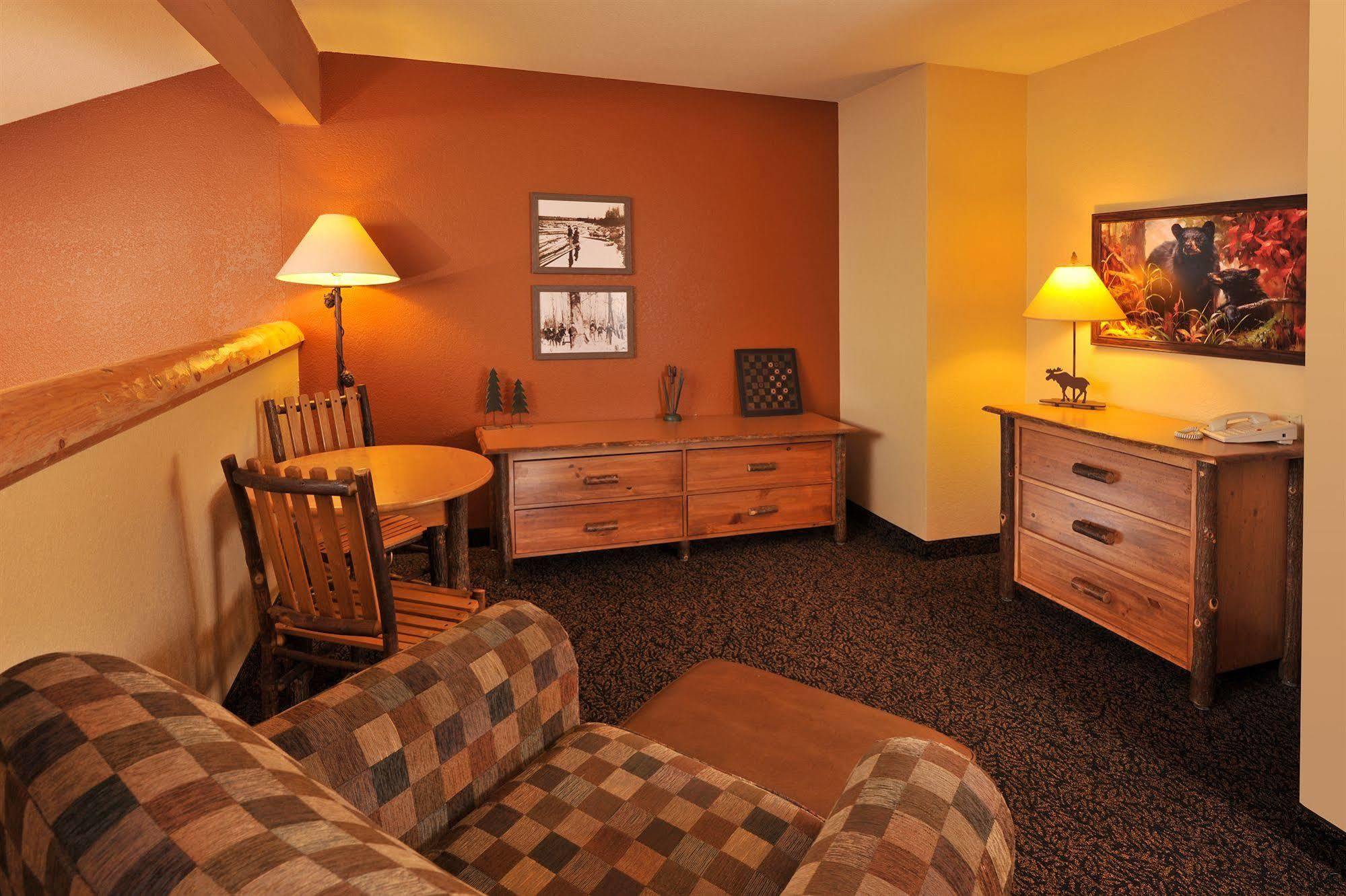 Grand Lodge Hotel Wausau - Rothschild Eksteriør billede